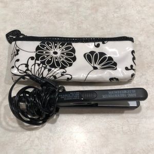 Travel straightener with travel case